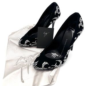 AUTOGRAPHED Giuseppe Zanotti Black Suede, Crystal Embellished Pumps 35